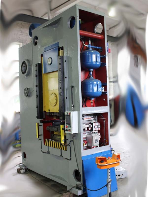 КБ8340 Загальний вигляд  кривошипного пресса